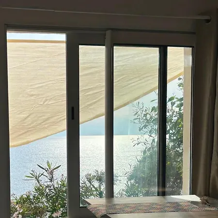 Apartment Bord De 2 Personnes *